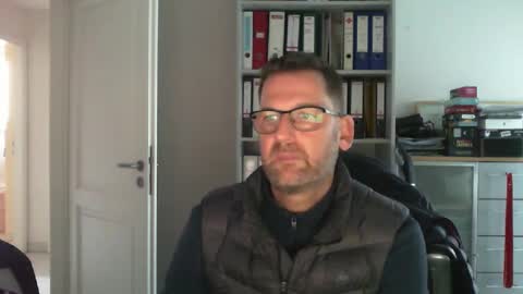 macfly67 online show from 12.16.24