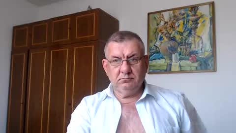 Snapshot of machomale3 chatting on 06.19.26 Macho online show from 06.19.26