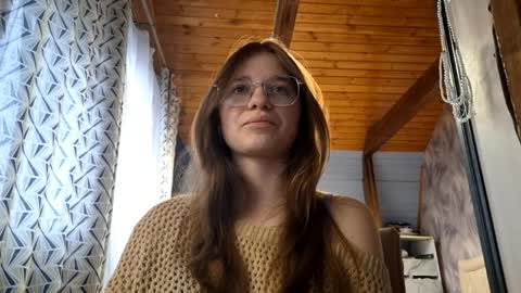 Snapshot of maciebrenden chatting on 04.02.26 Cynthia online show from 04.02.26