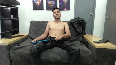 instagram mackdanielsx online show from 10.03.25