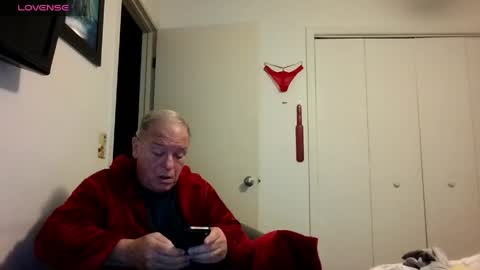 mackdocc001 online show from 04.10.26