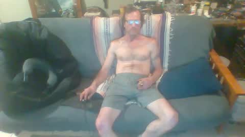 Snapshot of mackdog1369 chatting on 02.01.25 mackdog1369 online show from 02.01.25