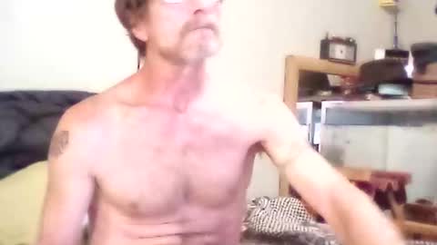 Snapshot of mackdog1369 chatting on 10.20.25 mackdog1369 online show from 10.20.25