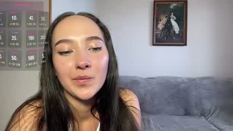 Snapshot of madalyneaks chatting on 06.19.26 Lilo online show from 06.19.26