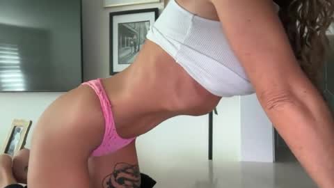 Snapshot of madame_andi chatting on 07.12.26 madame_andi online show from 07.12.26
