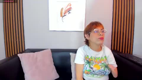 Snapshot of madame_mature1 chatting on 06.16.26 Madame online show from 06.16.26