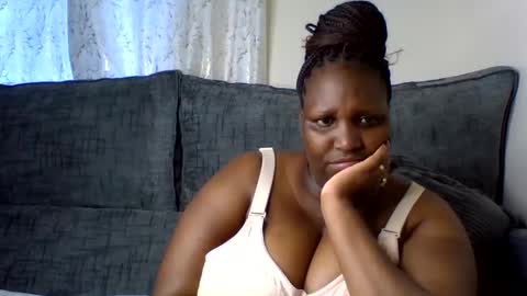 Snapshot of madame_pleasure40 chatting on 05.27.26 madame_pleasure40 online show from 05.27.26