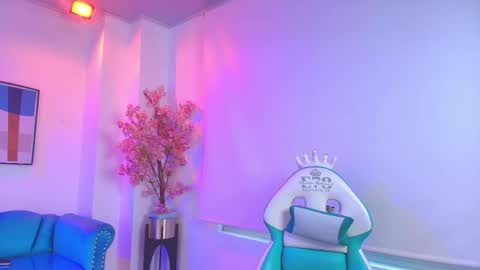 Snapshot of madame_scarllet chatting on 04.29.26 Madame Scarllet online show from 04.29.26