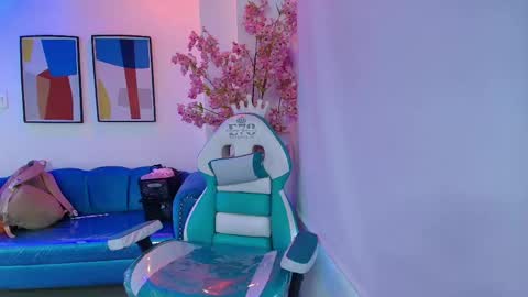 Snapshot of madame_scarllet chatting on 05.23.26 Madame Scarllet online show from 05.23.26