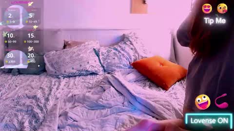 Snapshot of madcatberry chatting on 12.20.25 alex online show from 12.20.25