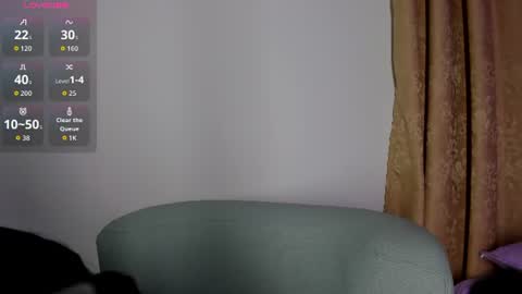 Snapshot of maddie_01 chatting on 06.10.26 Maddie online show from 06.10.26
