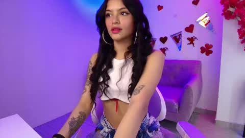 Snapshot of maddie_t18 chatting on 02.19.26 maddie_t18 online show from 02.19.26