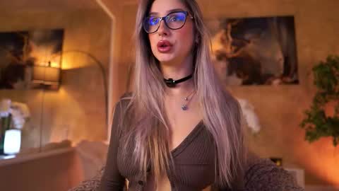 Snapshot of maddiebryggs chatting on 03.23.26 Maddie online show from 03.23.26