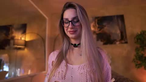 Snapshot of maddiebryggs chatting on 04.04.26 Maddie online show from 04.04.26