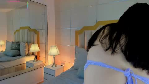 Snapshot of maddieparker chatting on 05.01.26 online show from 05.01.26