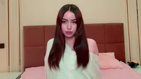 Madelaine online show from 05.17.26
