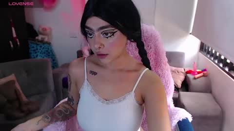 maddiie and clyde online show from 04.12.26