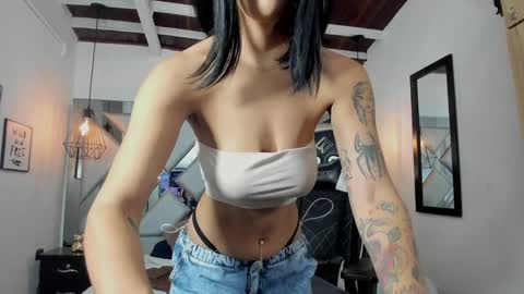 Snapshot of maddiiebrooks chatting on 01.16.25 Maddie online show from 01.16.25