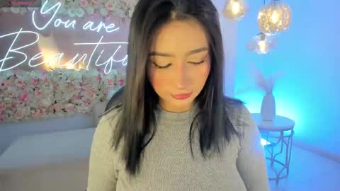 Maddison online show from 01.12.26