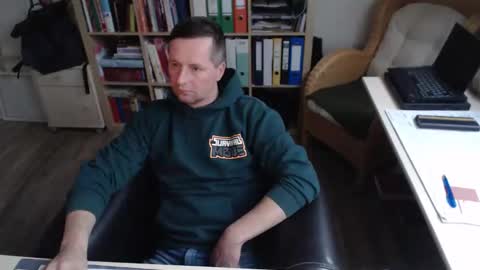 Snapshot of maddmax8 chatting on 11.30.25 Mad4You online show from 11.30.25