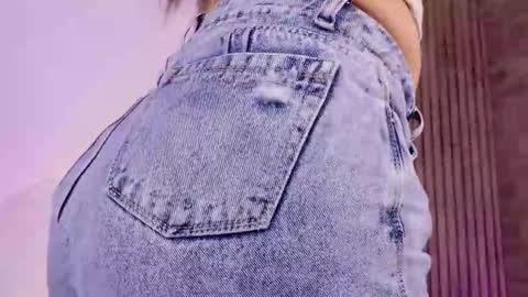 Snapshot of maddy__rose chatting on 11.12.25 Maddy online show from 11.12.25