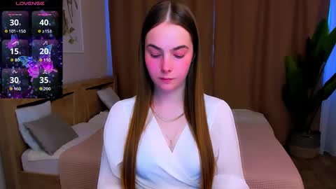 Snapshot of maddy_gate chatting on 03.25.26 maddy_gate online show from 03.25.26