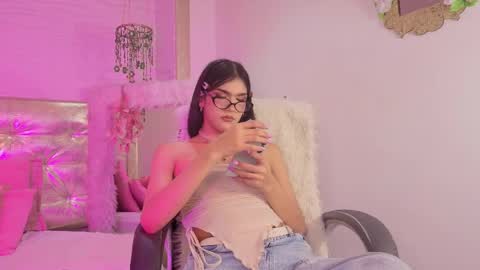 Snapshot of maddycooper_ chatting on 04.18.26 Maddy online show from 04.18.26