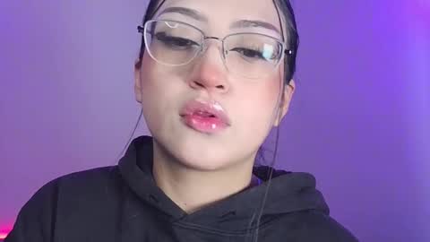   Please followme and rate me your thumbs up online show from 09.25.25