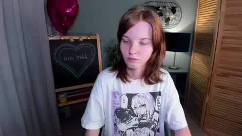 Snapshot of madelaines chatting on 09.26.25 madelaines online show from 09.26.25