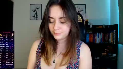 Snapshot of madelamee chatting on 06.24.26 madelamee online show from 06.24.26