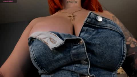 Snapshot of madelinefox_ chatting on 05.28.26 Madeline online show from 05.28.26