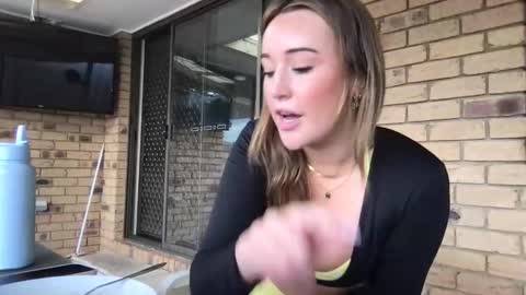 Madeline Harper online show from 10.29.25