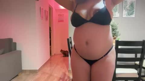 madellein online show from 12.03.25