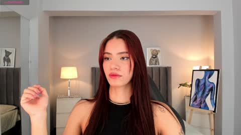 Snapshot of madie_collins7 chatting on 12.29.24 Madie online show from 12.29.24