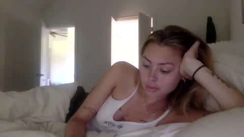 Snapshot of madirose69 chatting on 09.26.25 mari rose online show from 09.26.25