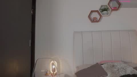 Valentina   1030   530  -  online show from 04.09.26