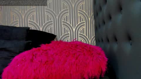 Snapshot of madison_milan chatting on 02.22.25 online show from 02.22.25