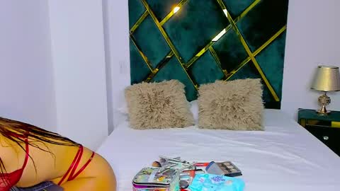 Snapshot of madison_rinaldi chatting on 03.06.25 madison_rinaldi online show from 03.06.25