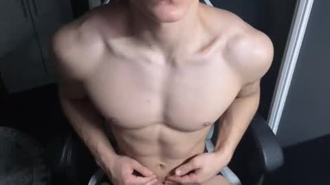 madisonboy2 online show from 11.04.25