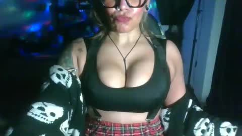MadisonJayde online show from 01.28.25