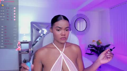 Snapshot of madisson_davon chatting on 12.30.24 Madisson Davon online show from 12.30.24