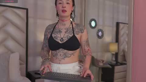 Snapshot of madissonpayton chatting on 06.16.26 MadissonPayton online show from 06.16.26