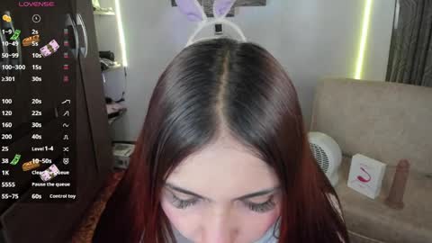 Snapshot of mady_monroe111 chatting on 05.27.26 Mady online show from 05.27.26