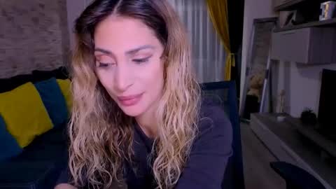 Madye Roberts online show from 03.19.26