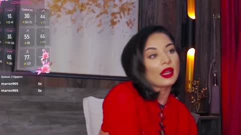 Snapshot of madyluxx chatting on 01.14.25 MadyLuxx online show from 01.14.25