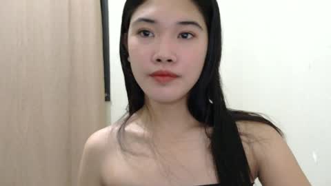 Snapshot of mae_luna chatting on 06.07.26 mae_luna online show from 06.07.26