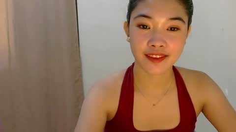 Snapshot of mae_luna chatting on 06.22.26 mae_luna online show from 06.22.26
