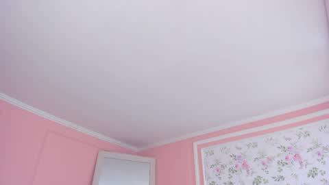 Mae Lyra online show from 04.11.26