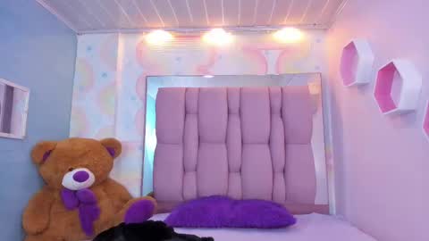 MAEE ANGELS online show from 02.11.25