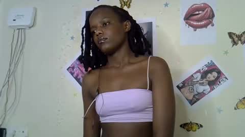 Maee online show from 12.14.25